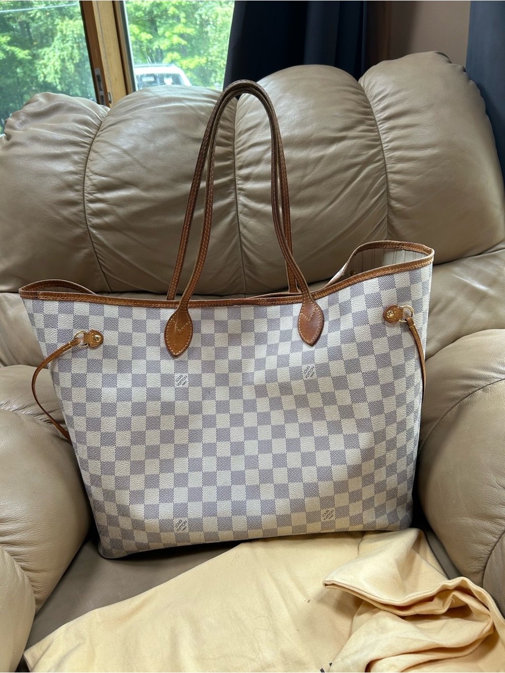 XXL AUTHENTIC Louis Vuitton Neverfull GM🩵